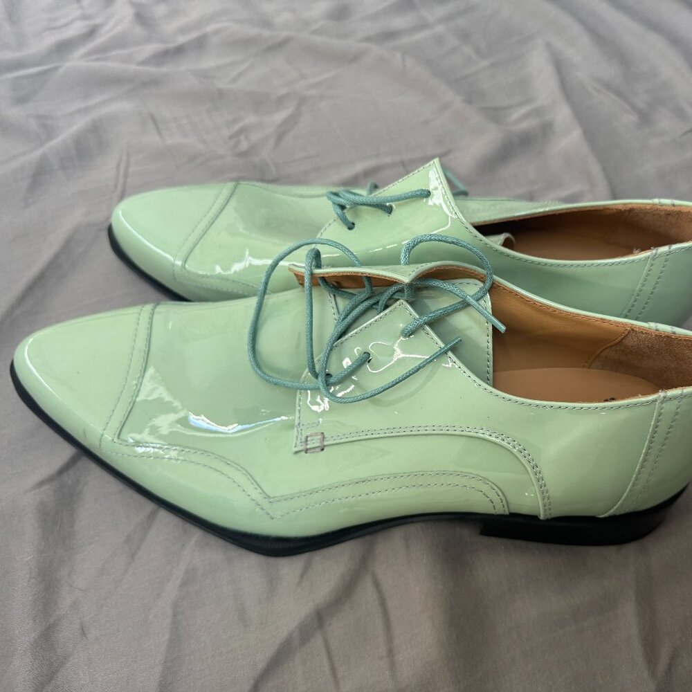 Fluevog Modvogs- Dandolos Mint Derby Shoe Men's 12